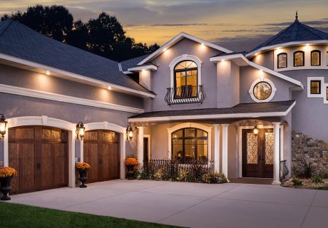 Canyon Ridge® Carriage House (5-Layer) garage doors